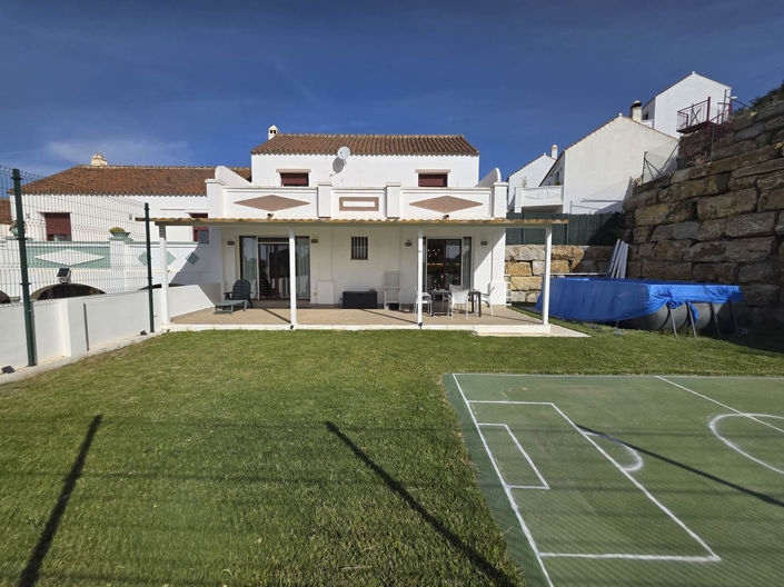 Image No.52-2 Bed Semi-Detached for sale