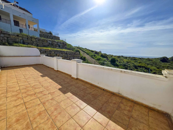 Image No.57-2 Bed Semi-Detached for sale
