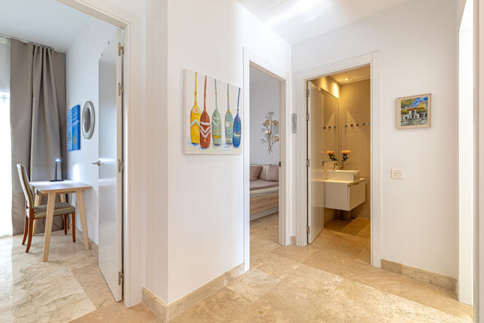 Image No.12-3 Bed Apartment for sale