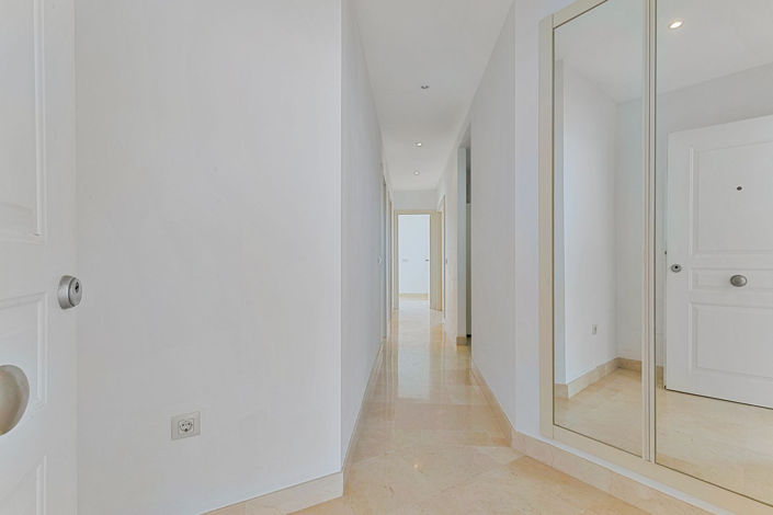 Image No.18-2 Bed Apartment for sale