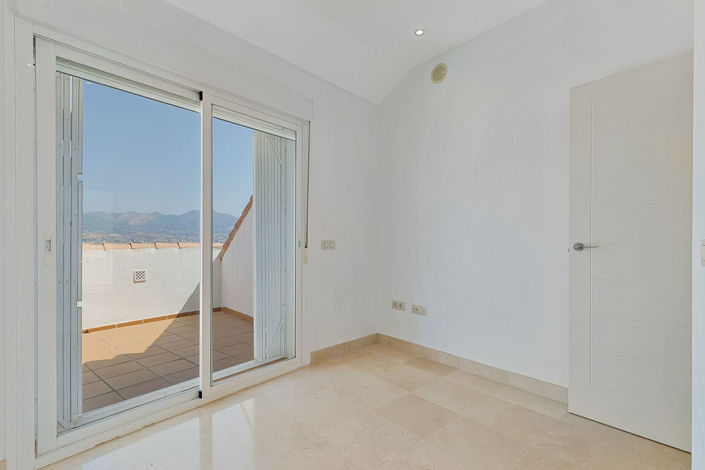 Image No.19-2 Bed Apartment for sale