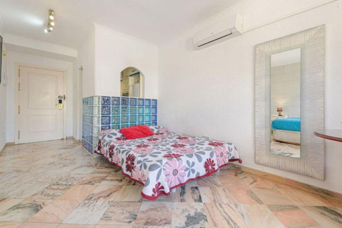 Image No.11-1 Bed Apartment for sale