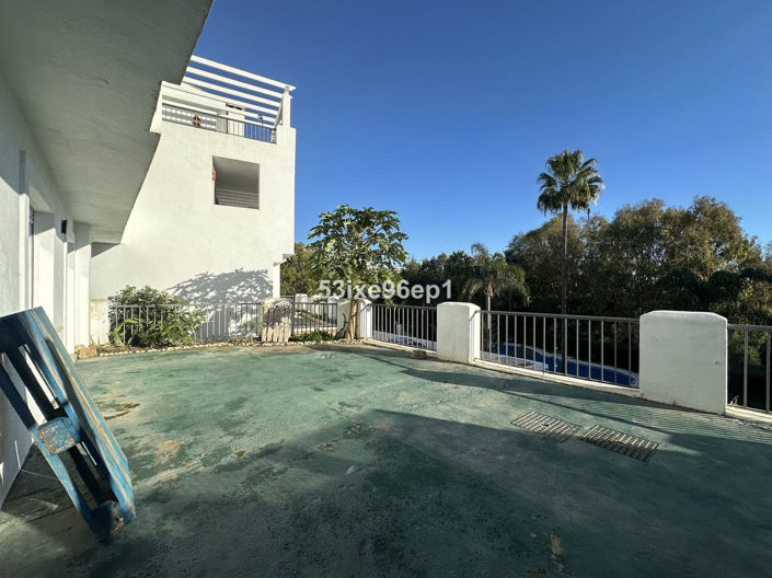 Image No.16-2 Bed Apartment for sale