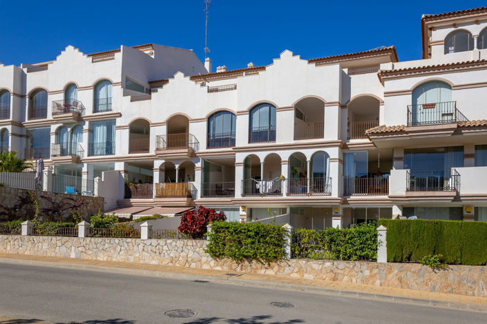 Image No.33-2 Bed Apartment for sale