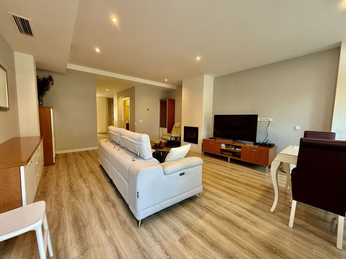Image No.42-3 Bed Townhouse for sale