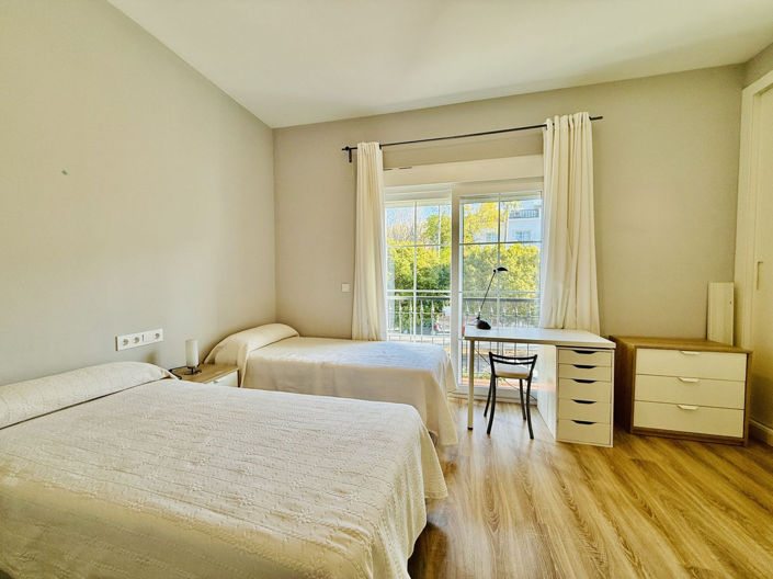 Image No.52-3 Bed Townhouse for sale