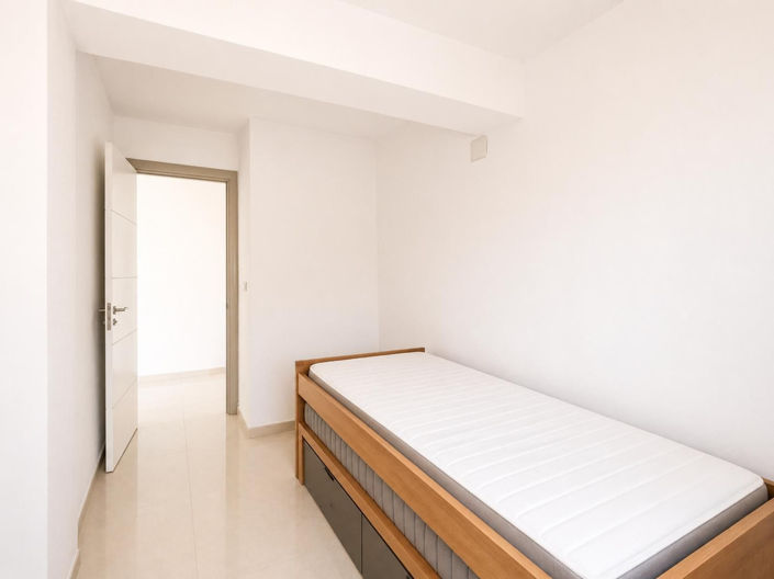 Image No.33-3 Bed Apartment for sale