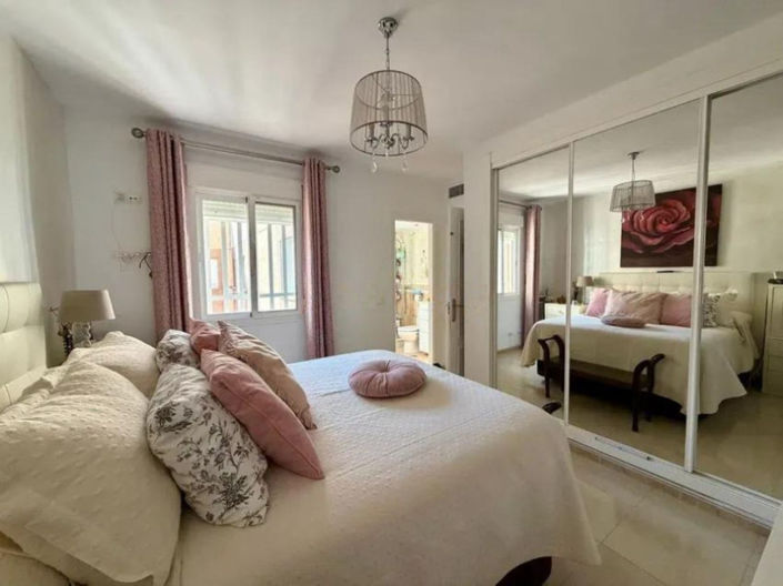 Image No.5-Appartement de 4 chambres à vendre à Estepona