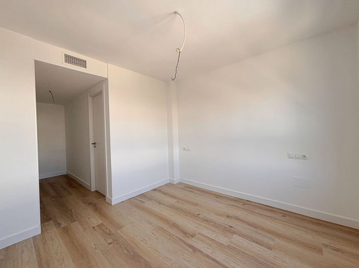 Image No.16-3 Bed Apartment for sale