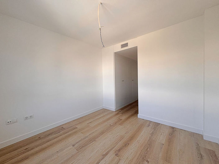 Image No.18-3 Bed Apartment for sale