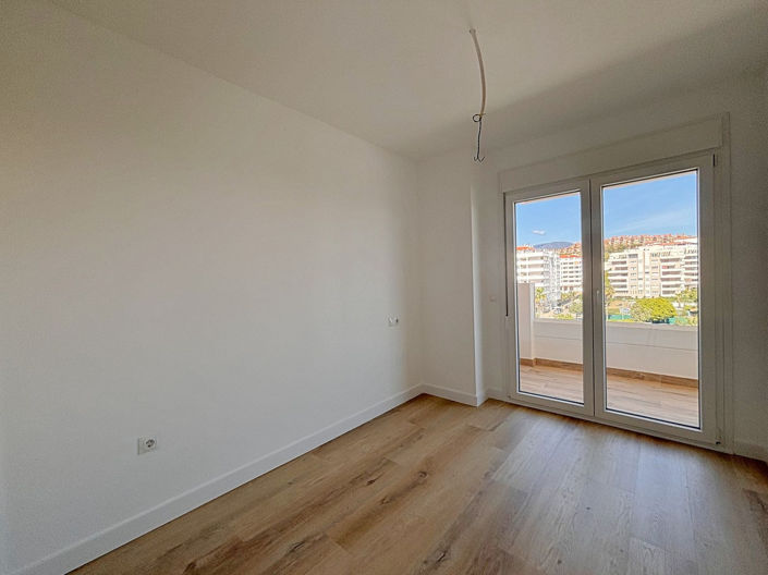 Image No.22-3 Bed Apartment for sale