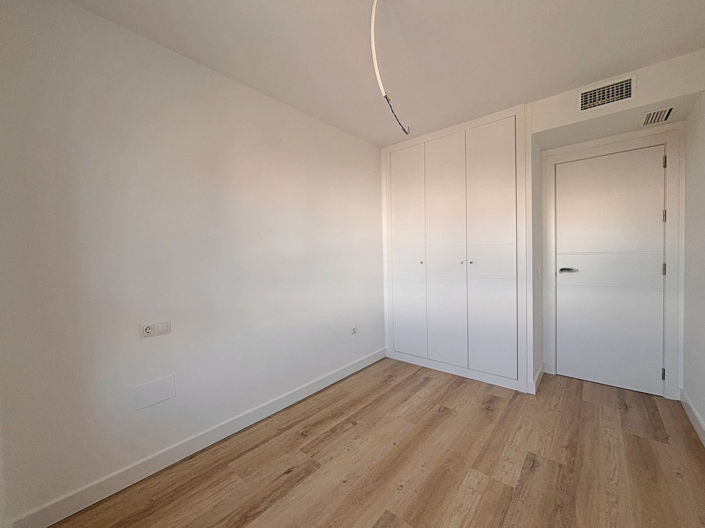 Image No.30-3 Bed Apartment for sale