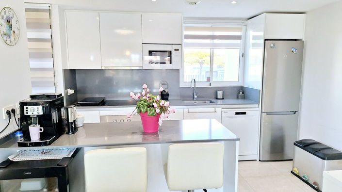 Image No.13-3 Bed Apartment for sale