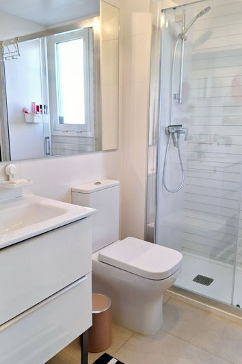 Image No.23-3 Bed Apartment for sale