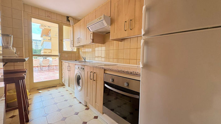 Image No.10-2 Bed Apartment for sale