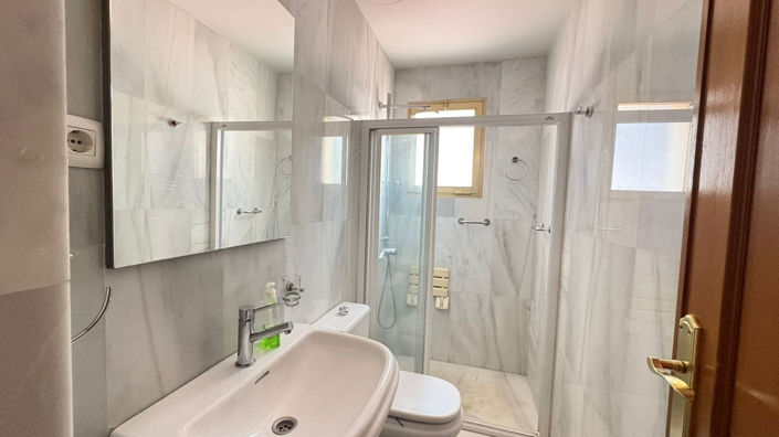 Image No.8-2 Bed Apartment for sale