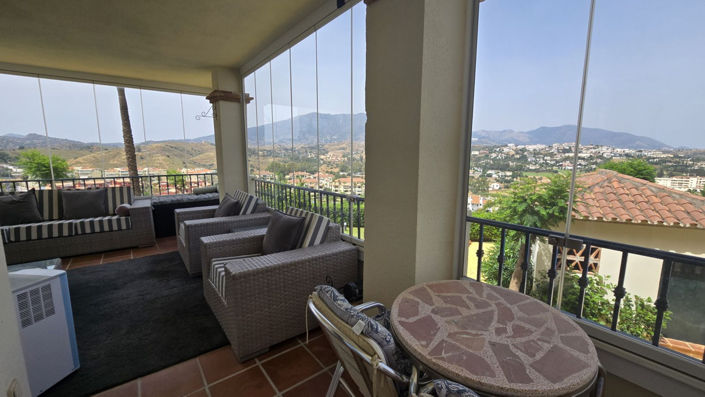 Image No.29-3 Bed Apartment for sale