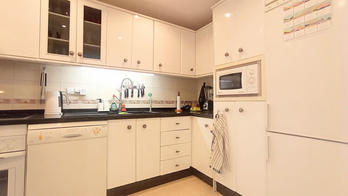 Image No.11-2 Bed Apartment for sale