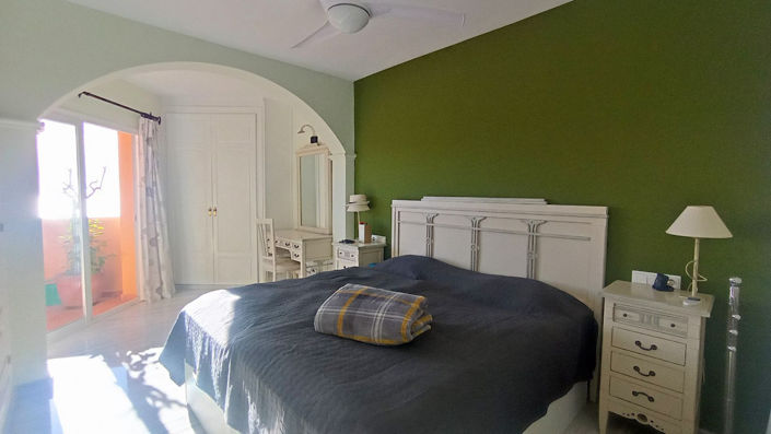 Image No.25-2 Bed Apartment for sale