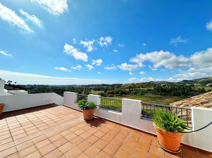 Image No.11-3 Bed Apartment for sale