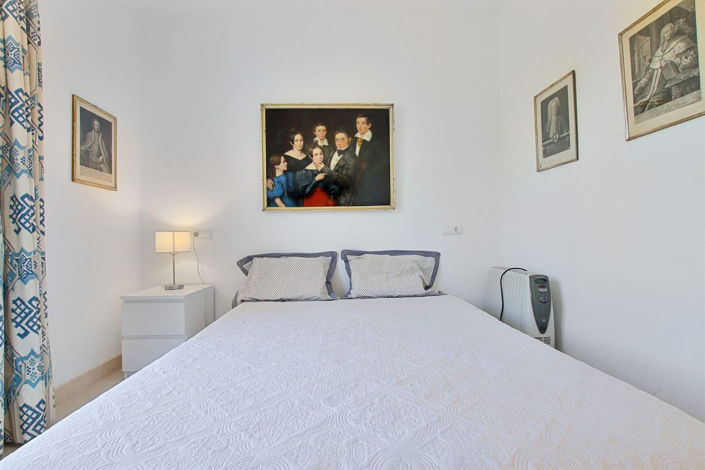 Image No.21-3 Bed Apartment for sale