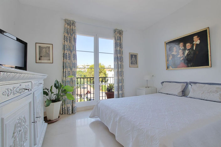 Image No.22-3 Bed Apartment for sale