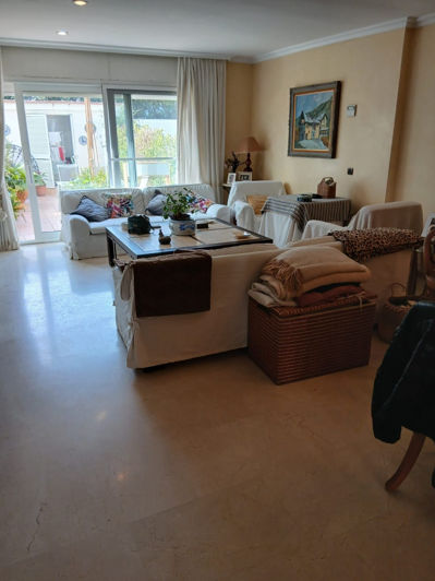 Image No.2-3 Bed Townhouse for sale