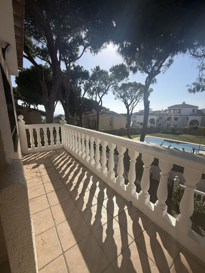 Image No.10-3 Bed Semi-Detached for sale