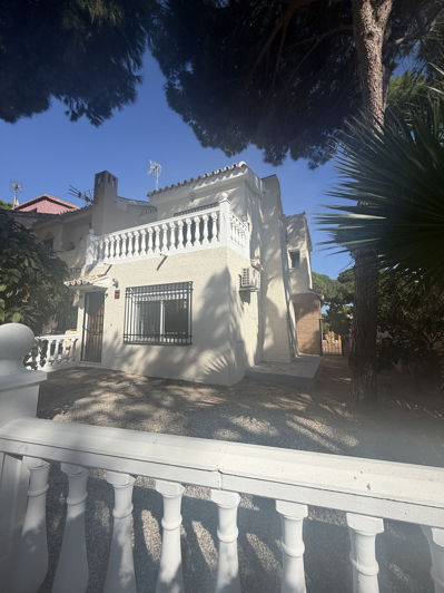 Image No.17-3 Bed Semi-Detached for sale