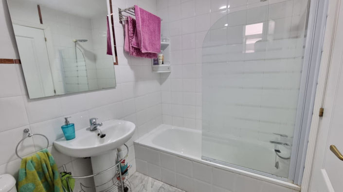 Image No.11-2 Bed Apartment for sale