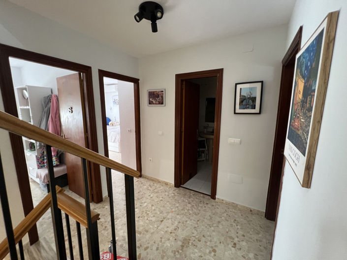 Image No.10-3 Bed Townhouse for sale