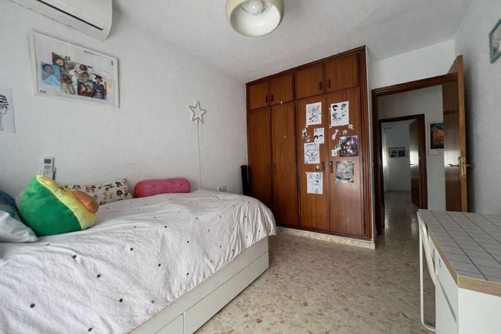 Image No.15-3 Bed Townhouse for sale
