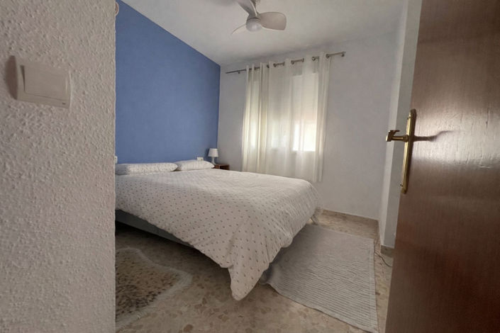 Image No.19-3 Bed Townhouse for sale