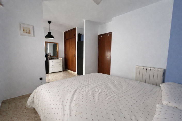 Image No.20-3 Bed Townhouse for sale