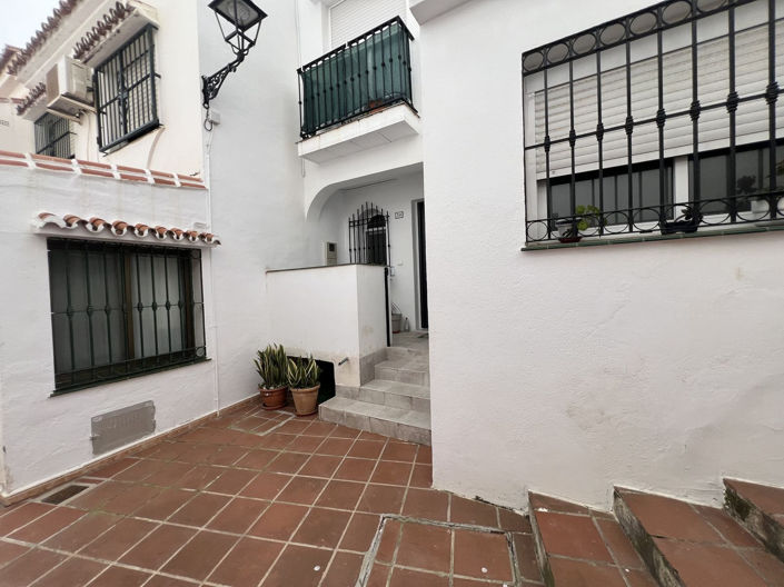 Image No.25-3 Bed Townhouse for sale