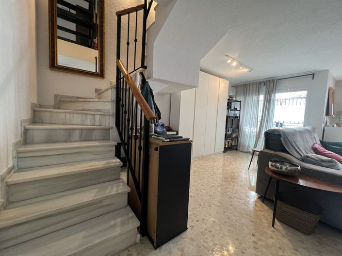 Image No.9-3 Bed Townhouse for sale