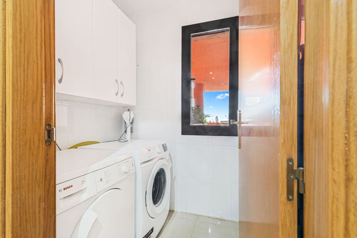 Image No.10-3 Bed Apartment for sale