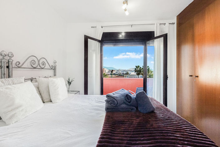 Image No.15-3 Bed Apartment for sale