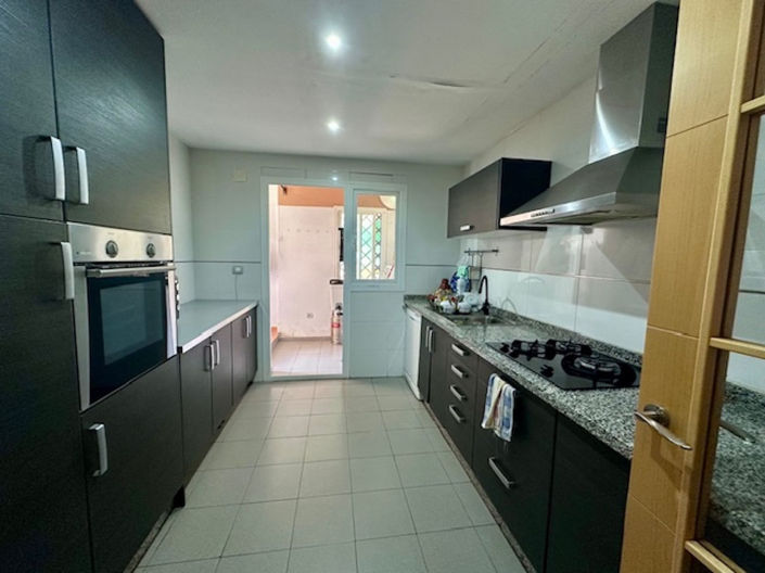 Image No.18-3 Bed Apartment for sale