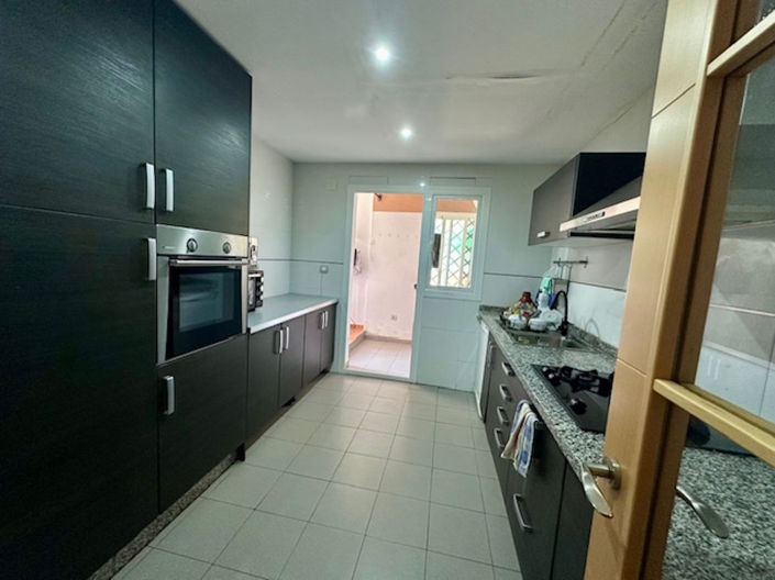 Image No.19-3 Bed Apartment for sale