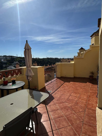Image No.3-Appartement de 2 chambres à vendre à Estepona
