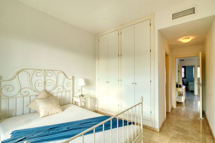 Image No.11-3 Bed Apartment for sale