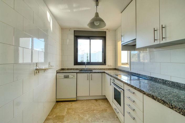 Image No.18-3 Bed Apartment for sale