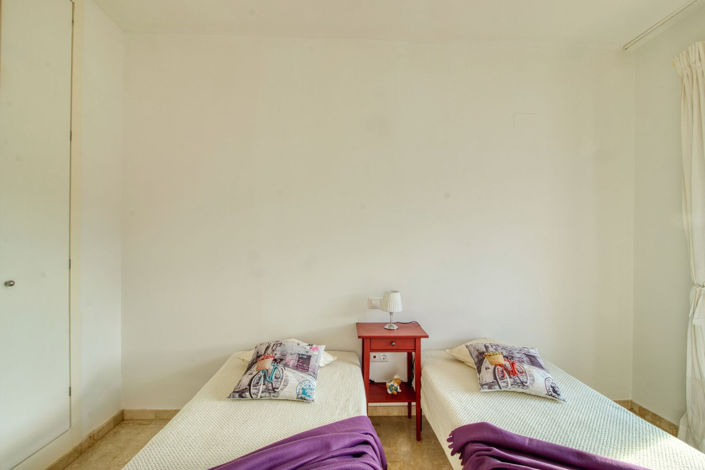 Image No.21-3 Bed Apartment for sale