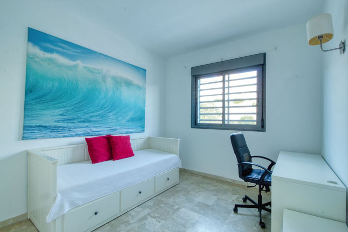 Image No.23-3 Bed Apartment for sale