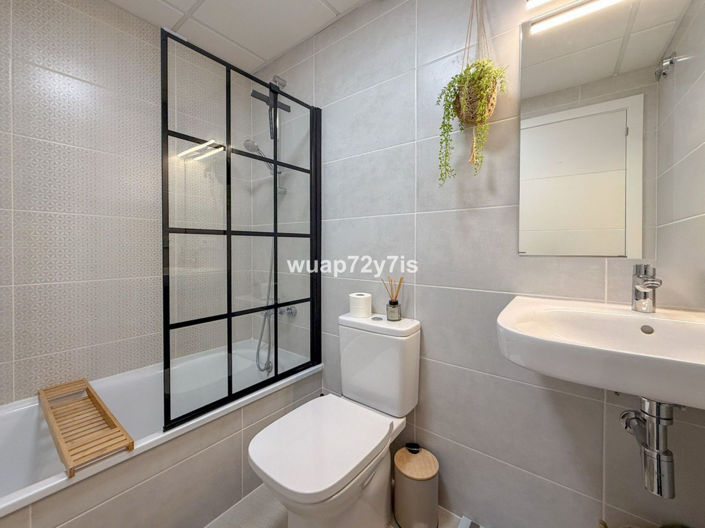 Image No.20-2 Bed Apartment for sale