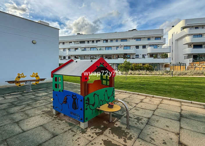 Image No.33-2 Bed Apartment for sale