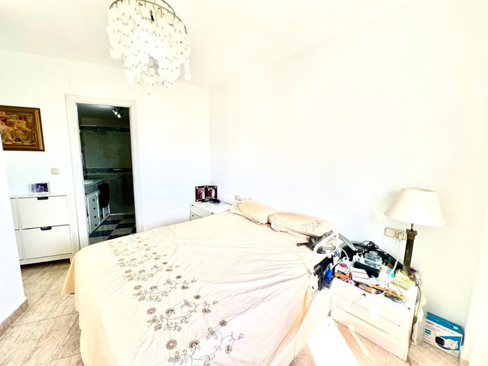 Image No.25-4 Bed Apartment for sale