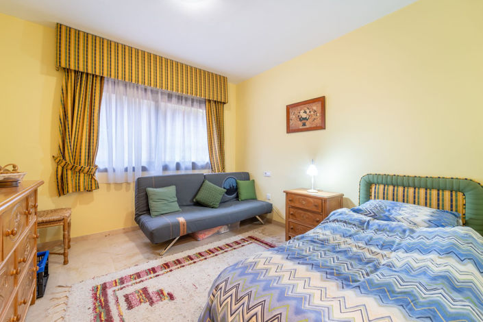 Image No.18-3 Bed Apartment for sale