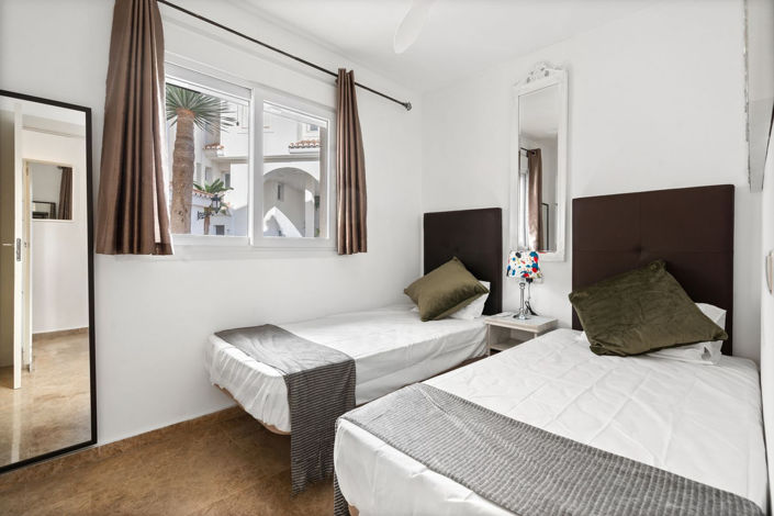 Image No.15-3 Bed Apartment for sale